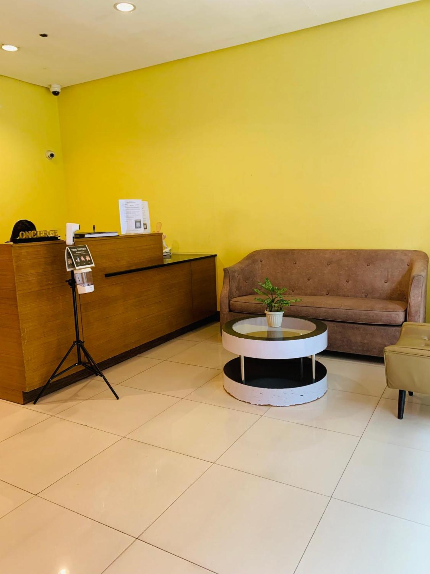 One Palm Tree Villas Condominium - Studio 7Th Fl With Balcony - Across Terminal 3 Airport Pasay Dış mekan fotoğraf