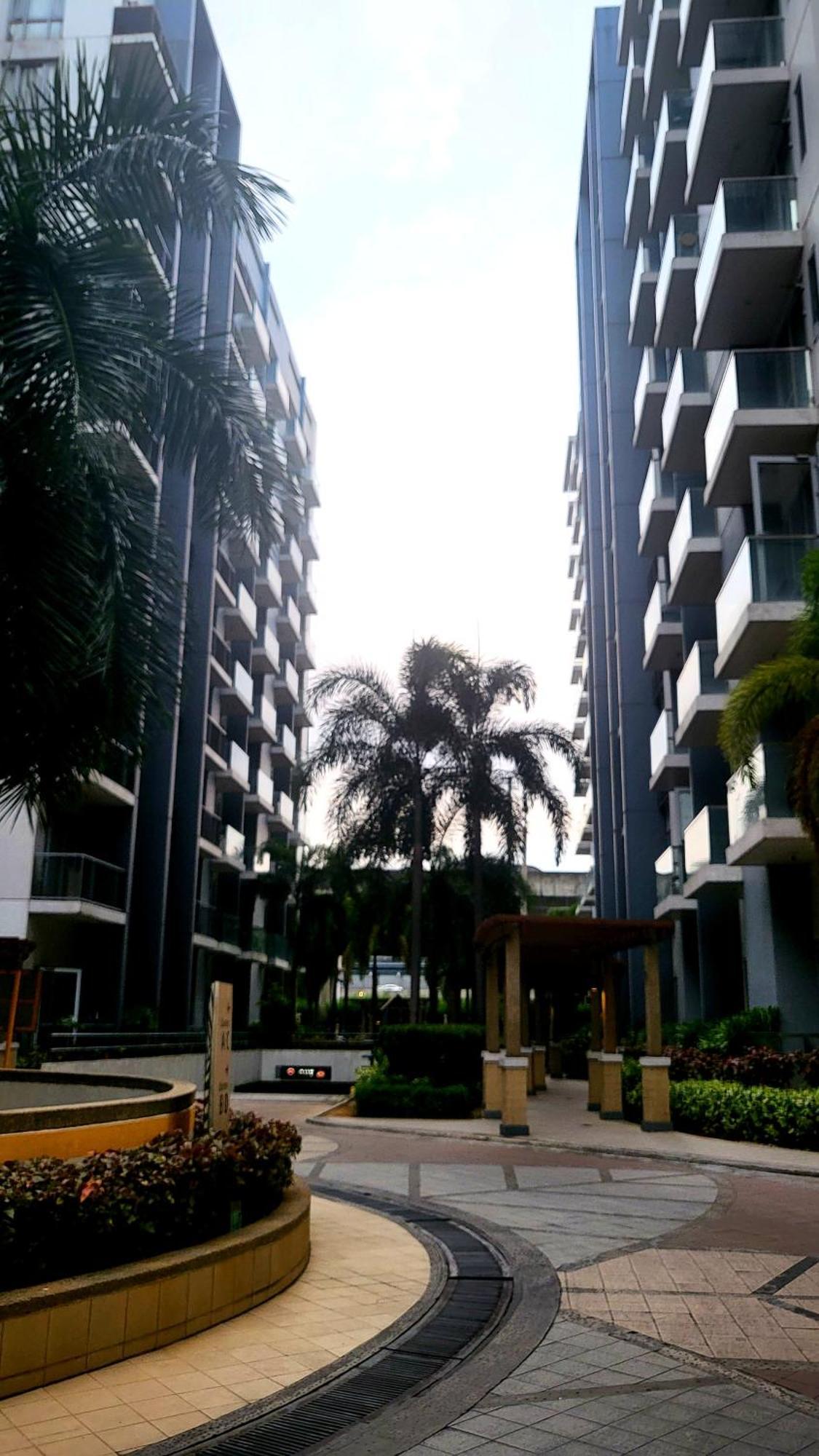 One Palm Tree Villas Condominium - Studio 7Th Fl With Balcony - Across Terminal 3 Airport Pasay Dış mekan fotoğraf
