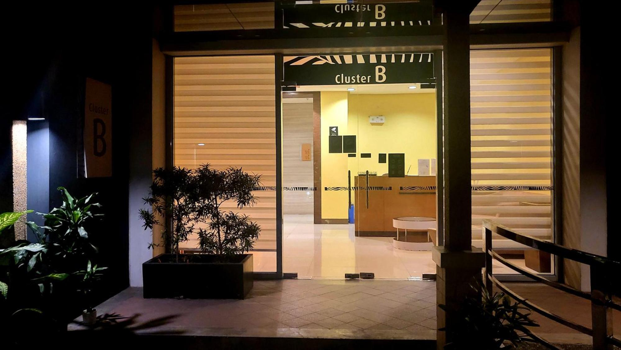 One Palm Tree Villas Condominium - Studio 7Th Fl With Balcony - Across Terminal 3 Airport Pasay Dış mekan fotoğraf
