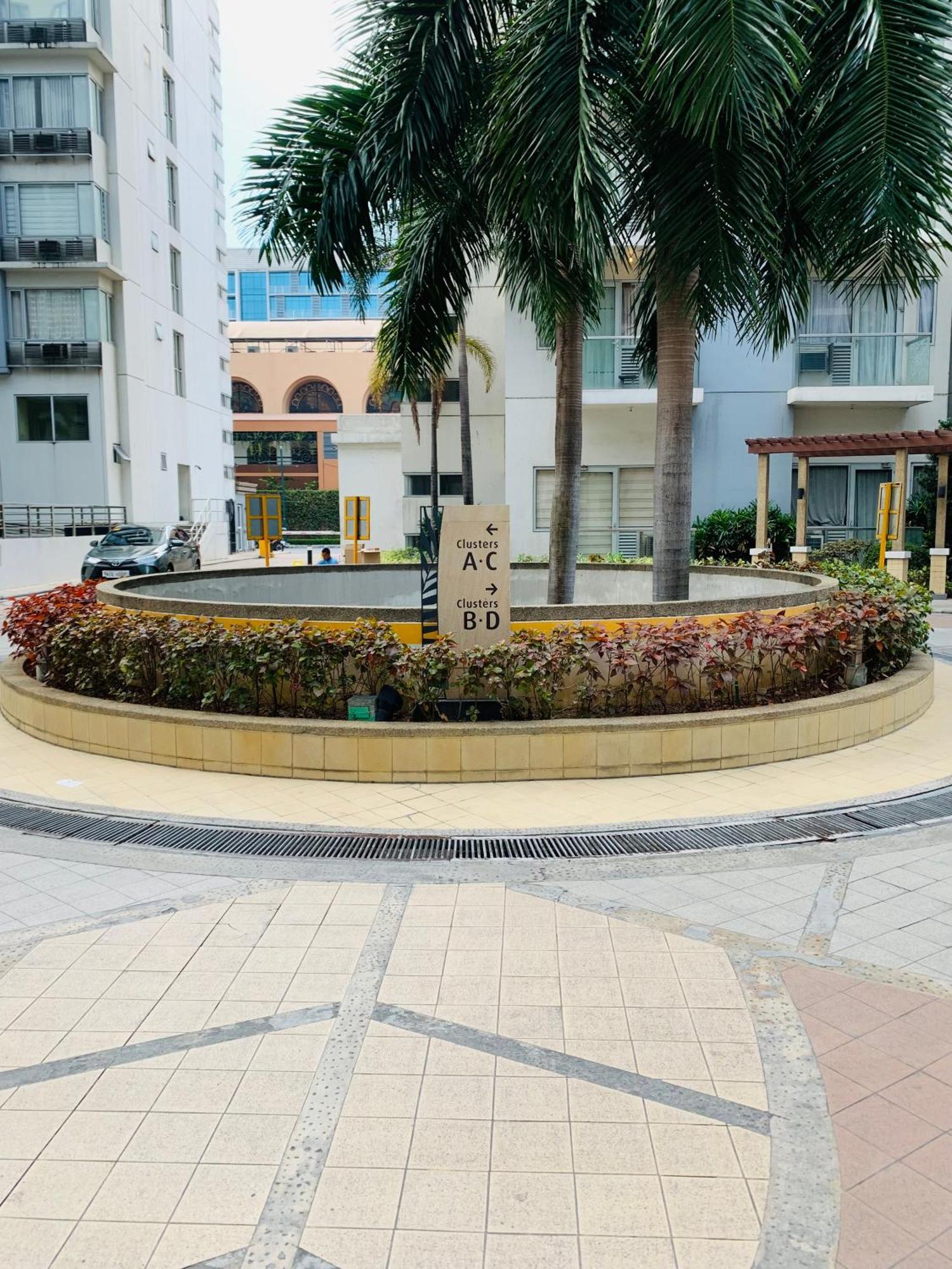 One Palm Tree Villas Condominium - Studio 7Th Fl With Balcony - Across Terminal 3 Airport Pasay Dış mekan fotoğraf