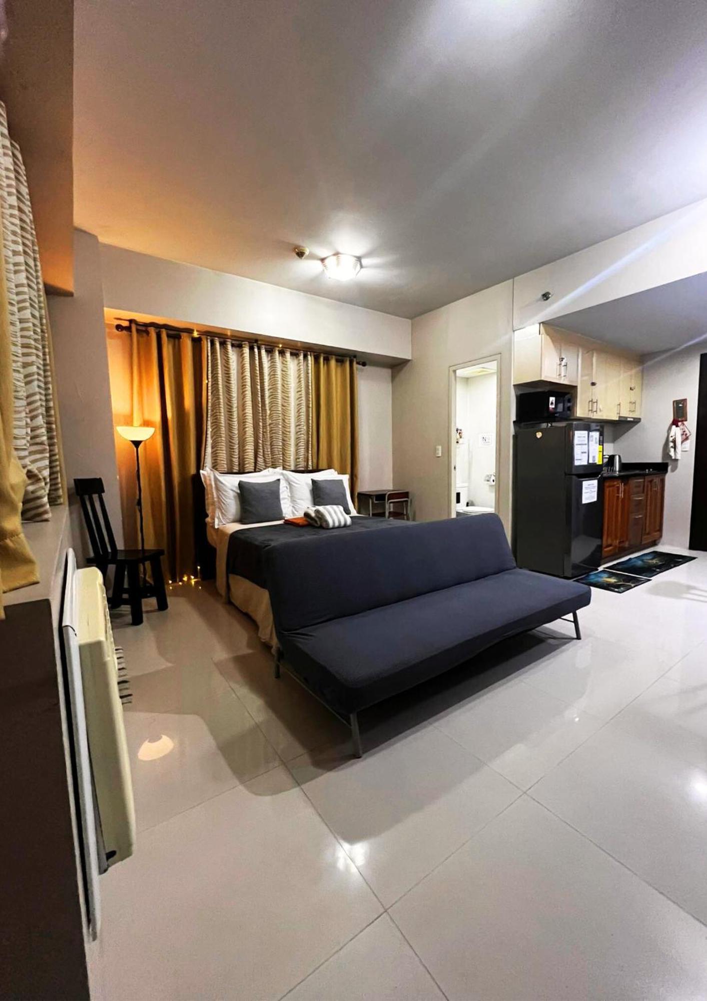 One Palm Tree Villas Condominium - Studio 7Th Fl With Balcony - Across Terminal 3 Airport Pasay Dış mekan fotoğraf