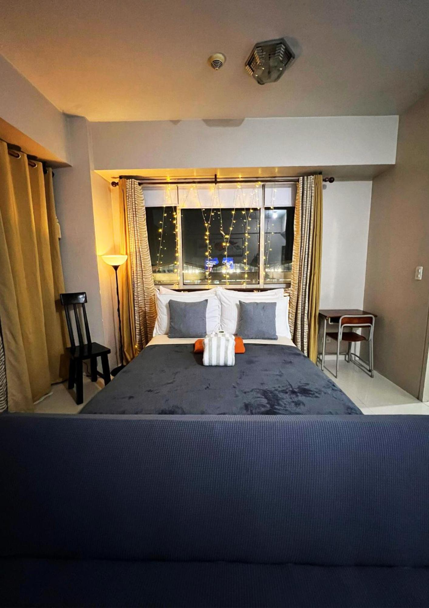 One Palm Tree Villas Condominium - Studio 7Th Fl With Balcony - Across Terminal 3 Airport Pasay Dış mekan fotoğraf