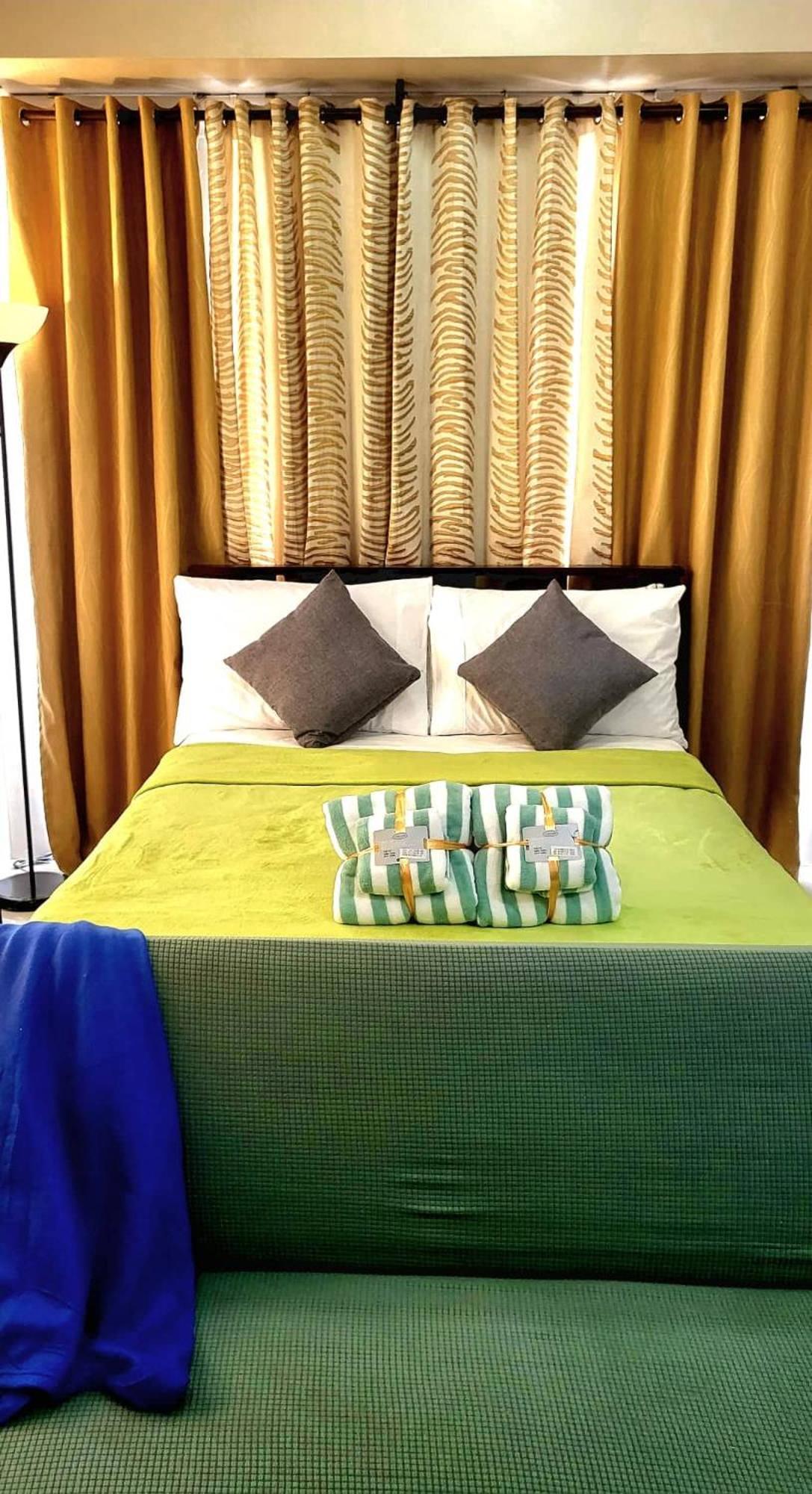 One Palm Tree Villas Condominium - Studio 7Th Fl With Balcony - Across Terminal 3 Airport Pasay Dış mekan fotoğraf
