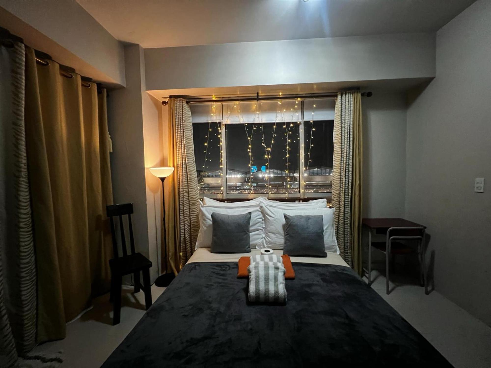 One Palm Tree Villas Condominium - Studio 7Th Fl With Balcony - Across Terminal 3 Airport Pasay Dış mekan fotoğraf