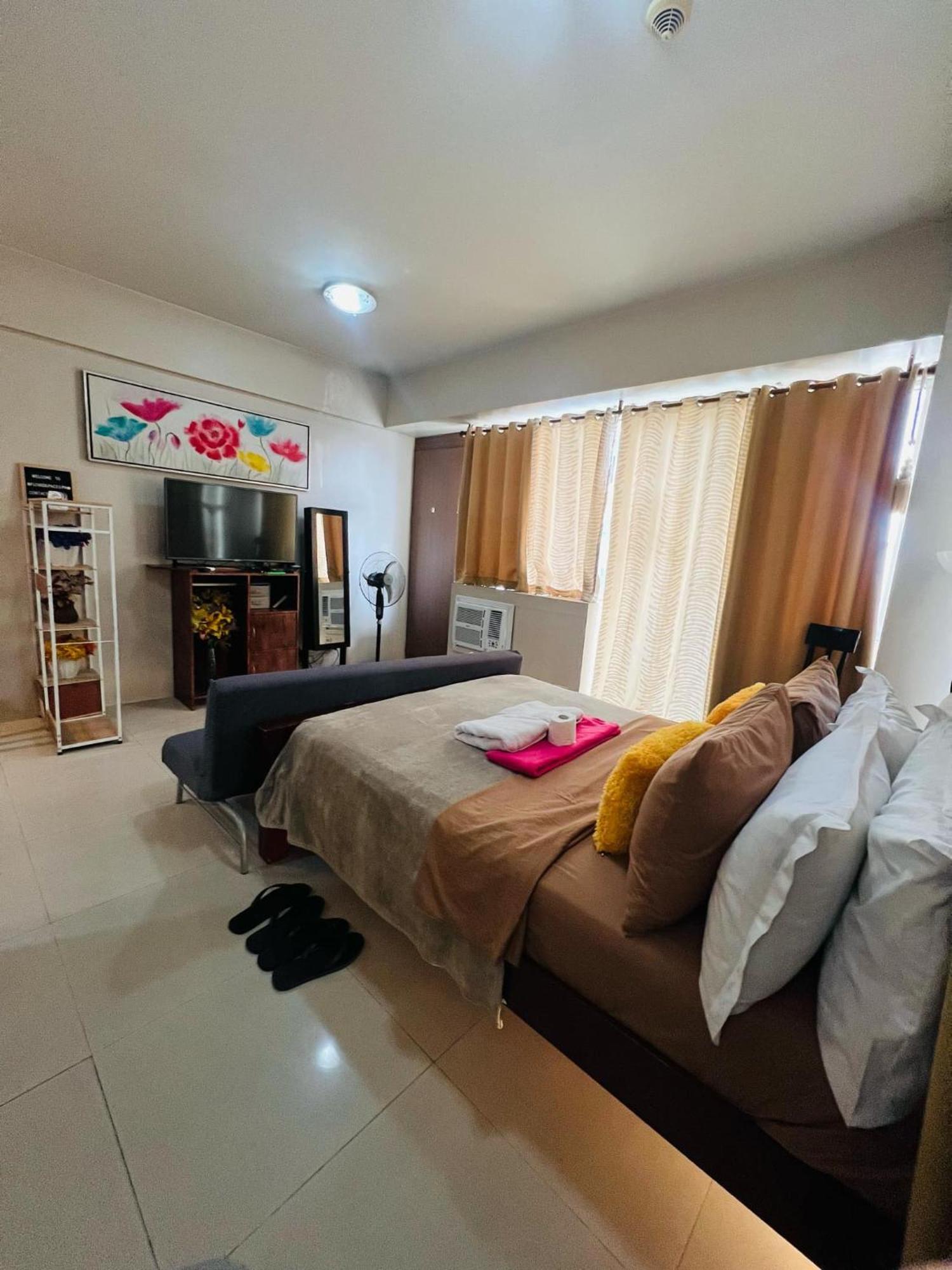 One Palm Tree Villas Condominium - Studio 7Th Fl With Balcony - Across Terminal 3 Airport Pasay Dış mekan fotoğraf