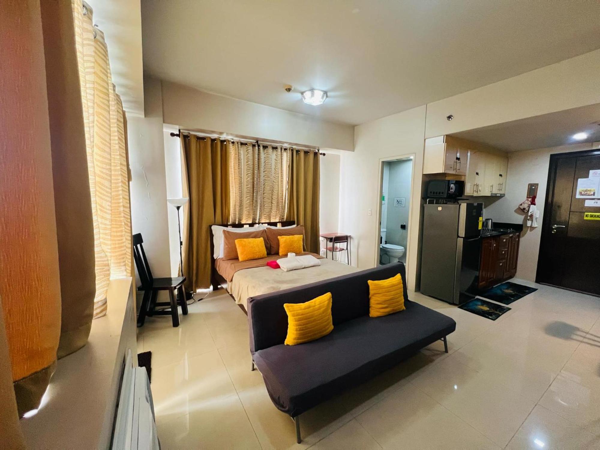 One Palm Tree Villas Condominium - Studio 7Th Fl With Balcony - Across Terminal 3 Airport Pasay Dış mekan fotoğraf